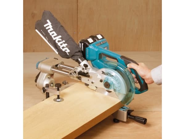 Makita DLS714NZ, 5700 RPM, 98 dB, 88 dB, 3 dB, 1,5 m/s ², Batteri