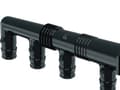 Pikkukuva 1 / 3: Uponor Q&amp;E fordelerrør 4x16 - Nippeli PPSU g3/4mt 4x16 c/c45+2x35mm, kuorirengas 045338216