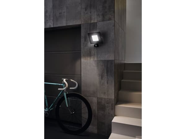 EGLO FAEDO 3 50W utomhus LED strålkastare med sensor - Svart
