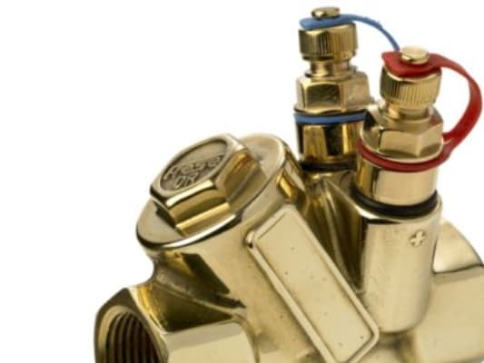 Frese alfaventilkropp DN25 - Utan insats, 2 tryckuttag, blindlock, DZR, hylsa/sockel
