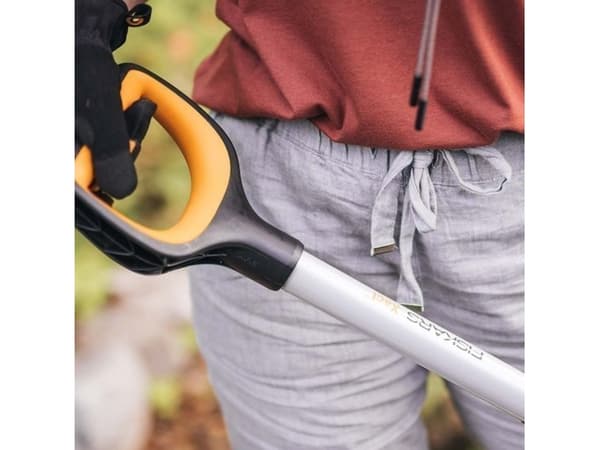 Fiskars 1003681, Trädgårdsskyffel, Plast, Stål, Svart, Orange, Torg, Ergonomisk, Halkfritt grepp, D-formad