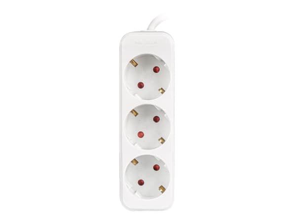 Lanberg - Flerkoplingslist - 2500 watt - inngang: power CEE 7/7 - utgangskontakter: 3 (power CEE 7/3) - 1.5 m kabel - hvit