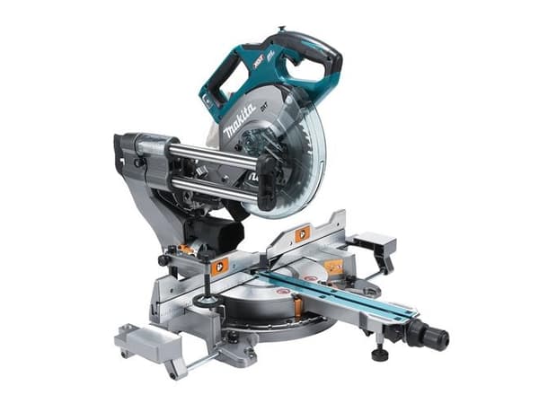 Makita Makita Makita Battery trä- och geringssåg utan batteri 216 mm 30 mm - SOLO