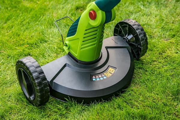 Verto 52G552 Grass Trimmer 550W