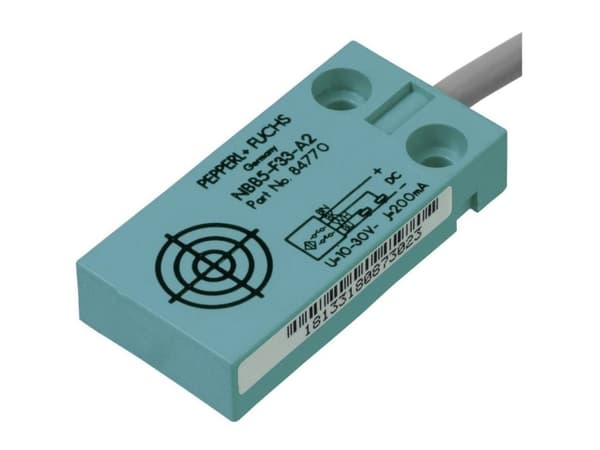 Pepperl & Fuchs Induktiivinen lähestymisanturi 25 x 10 mm:n urat PNP:llä NBB5-F33-A2
