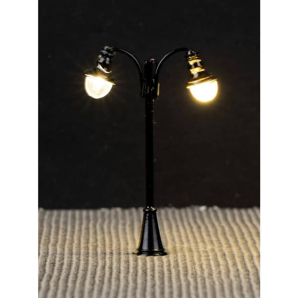 Faller N Parklampa dubbel Färdig modell 272226 1 st