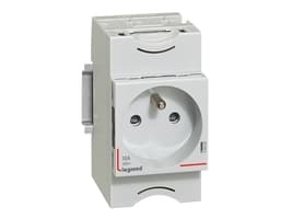 Legrand 004280, Tyyppi E, 2P+T, -5 - 35 °C, Harmaa, IP2X, 250 V Harmaa