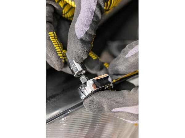 Stanley ST. 1/4 "SOCKET 6 ANGLE 10mm STMT86107-0