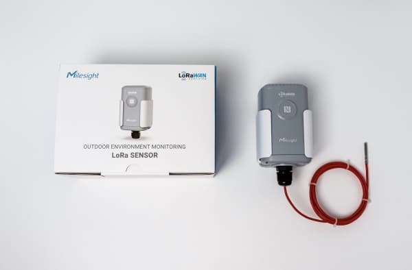 Milesight IoT Industrial Temperature Sensor EM500PT100868MT200 LoRaWAN Temp 50C 200C IP67
