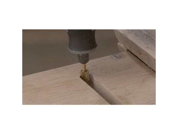Dremel 115DM, Dremel, Kevytbetoni, Tiili, Lastulevy, Lehtipuu, Laminaatti, Nahka, Kipsilevy, Muovi, vaneri, Kumi,..., 35000 RPM, 3,2 mm, 3,8 cm, 2 kp