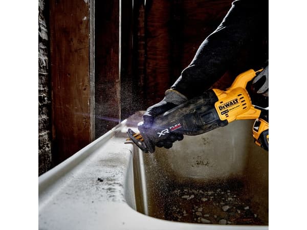 DeWALT DCS386NT-XJ, Borstlös, Svart, Gul, 3000 spm, 13 cm, 95 dB, 84 dB