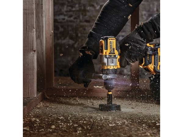DeWALT DCD999NT-XJ - Slagborr/skruvdragare - sladdlös - 3 hastigheter - nyckellös chuck 13 mm - 126 N·m - inget batteri - 18 V - SOLO