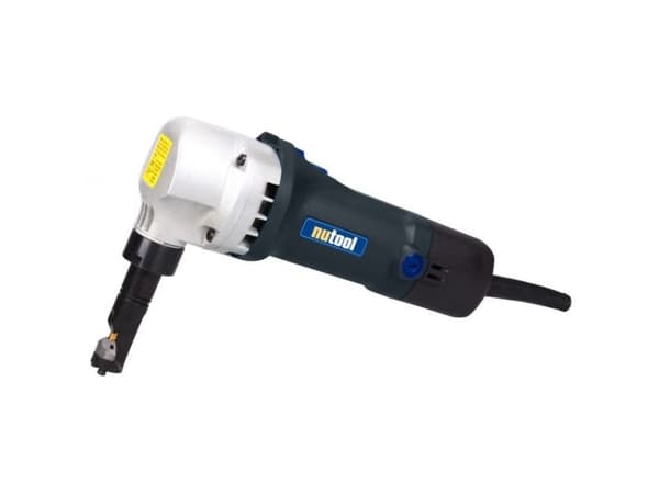 NUTOOL SÄHKÖINEN NAKERTAJA 500W