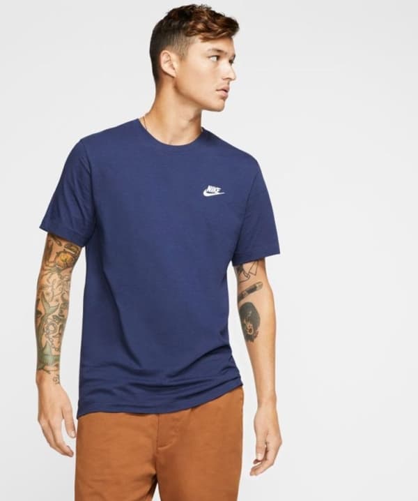 Nike Miesten Sportswear T-paita tummansininen r. L (AR4997 410)