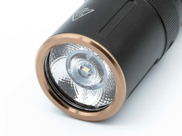 Fenix E12 V2.0, Käsikokoinen taskulamppu, Musta, Alumiini, IP68, LED, 50000 h