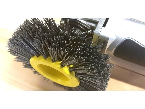 Glob Slipande fiberborste för träåldring fi 155mm med M14 gänga korn 80