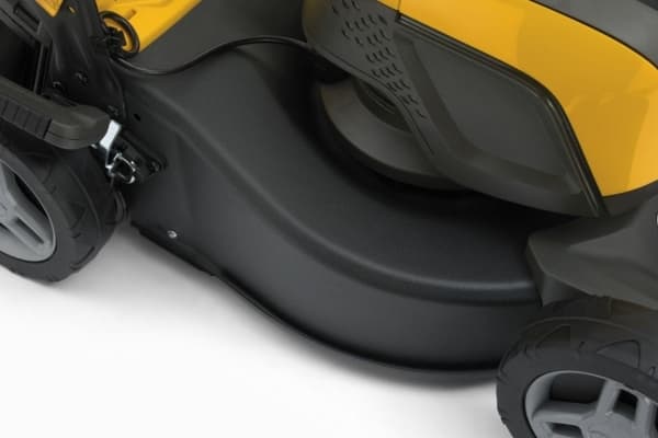 STIGA Collector 543 AE - Batteridriven gräsklippare - Inkl. 1 x 4 Ah batteri och laddare