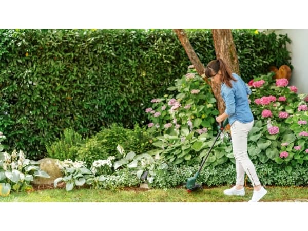 Bosch AKKU GRÆSTRIMMER EASY 26CM 18V SOLO - SOLO