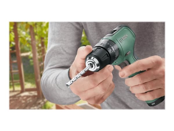 Bosch UniversalDrill 18 - Drill/driver - trådløs - 2 hastigheter - nøkkelfri borhylse 10 mm - 32 N·m - 2 batterier, inkludert lader - 18 V