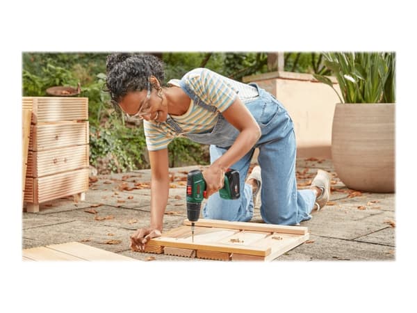 Bosch EasyDrill 18V-40 - Hammerbor/driver - 2 hastigheter - nøkkelfri borhylse 13 mm - 40 N·m - 2 batterier, inkludert lader - 18 V