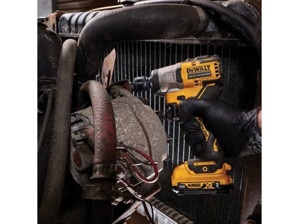 Impact wrench Dewalt DEWALT. IMPACT WRENCH 3/8" 12V DCF902D2 168Nm 2x2.0Ah TSTAK