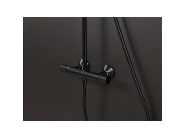 hansGrohe Vernis Blend Showerpipe 200 med termostat mat sort