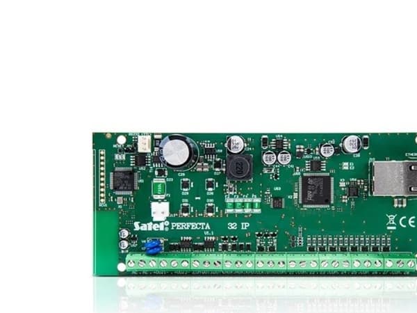 Kontrolpanel SATEL PERFECTA-IP 32 bundkort