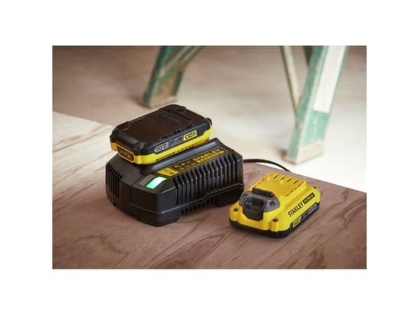 Stanley FATMAX SFMCB12D2-QW, Akku- ja laturisarja, 4 At, 20 V, Stanley