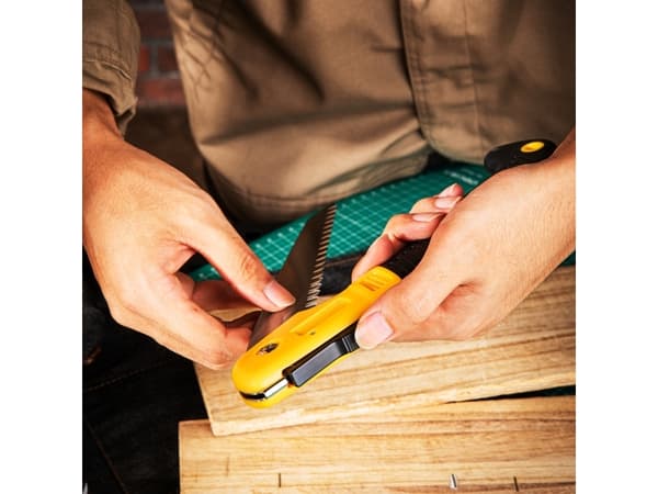 Deli Tools EDL580618, Beskärningssåg, Trä, Kolstål, ABS synthetics, Svart, Stål, Gul, Svart, Gul