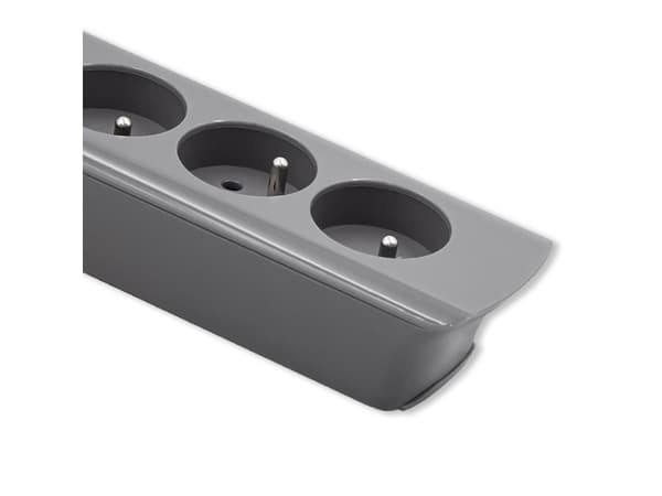 Qoltec - Effektband - AC 230 V - 3680 Watt - ingång: 3-polig - utgångskontakter: 5 (5 x kraft 3-pol) - 1.8 m sladd - Frankrike - grå