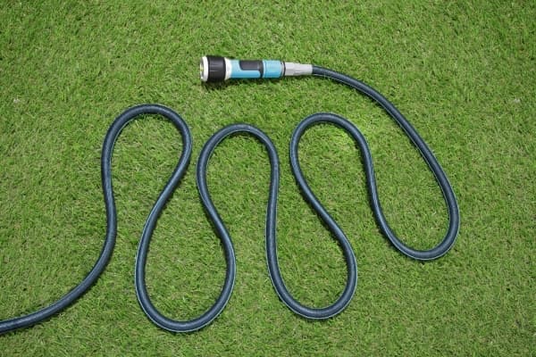 Cellfast STREKKSLANGESETT 7,5 - 15m ZYGZAG MED KOBLING + DYSE