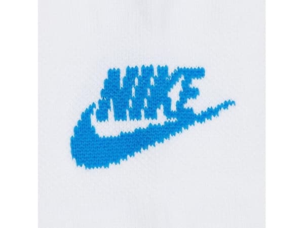 Nike NK Nsw Everyday Essential NS sukat valkoinen DX5075 911 : Koko - 38-42