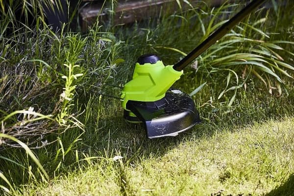 Greenworks sladdlösa grästrimmer G24LT25