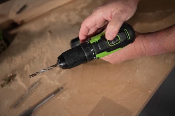Greenworks GD24DD35 Drill 24V - Inkl. 2 Ah batteri og lader