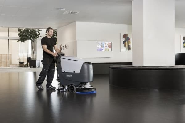 Nilfisk SC500 53B, akku, 930 W, litium-ioni (Li-Ion), 24 V, 300 min., 720 mm