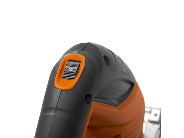 STICKSÅG 800W/DAJ 850 DAEWOO