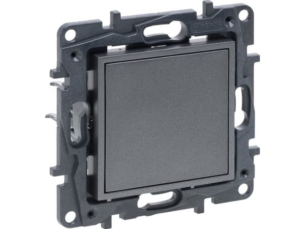 Legrand Niloe Step runkotulppa 863400 teräs