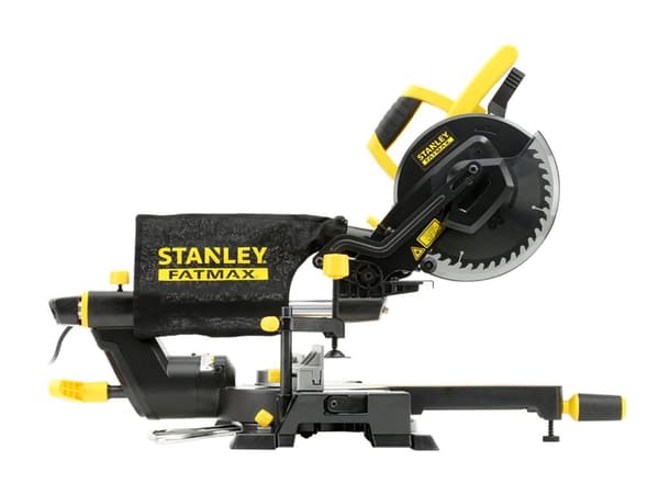 STANLEY:n jiirisaha 216mm 1500W ASENNOLLA FME721
