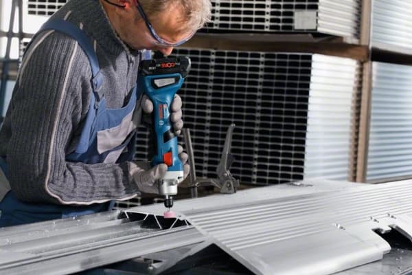 Bosch GGS Professional 18V-20 - Rettsliper - trådløs - uten batteri - 18 V - SOLO