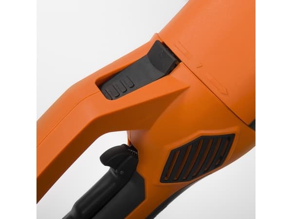 Daewoo DAG 2600-230, 6500 RPM, 23 cm, AC, 5,3 kg