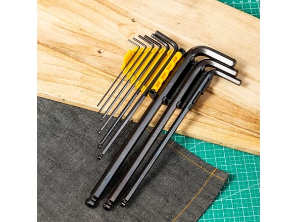 Deli Tools EDL232309H, Pallopäinen kuusiokoloavain, Metrinen, 9 kpl, Terästä, 1.5,2,2.5,3,4,5,6,8,10 mm