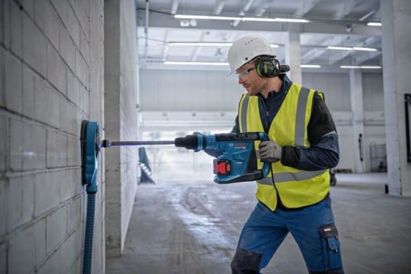 Bosch GBH 18V-40 C Professional - Roterende hammer - trådløs - SDS-max - 9 joule - uten batteri, ingen lader - 18 V - SOLO