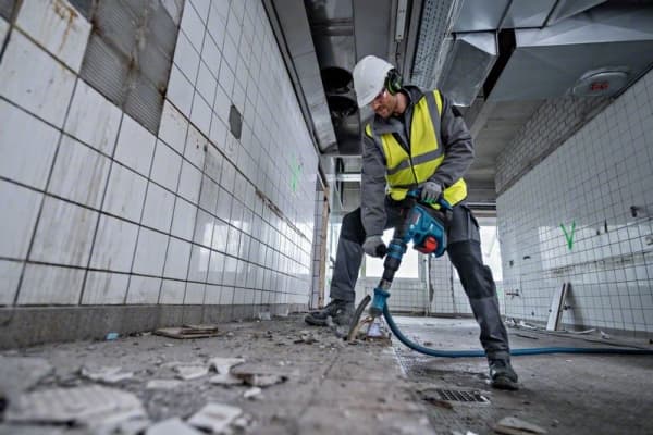Bosch GBH 18V-40 C Professional - Roterende hammer - trådløs - SDS-max - 9 joule - uten batteri, ingen lader - 18 V - SOLO