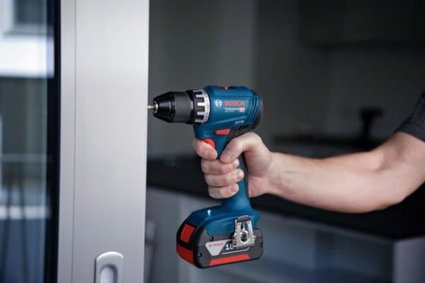 Bosch PORAUS-/KIERRÄTYSKONE GSR 18V-45 SOLO LB - SOLO