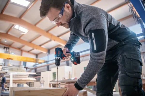 Bosch GSR 18V-90 C Professional - Drill/driver - trådløs - 2 hastigheter - nøkkelfri borhylse 13 mm - 64 N·m - 2 batterier, inkludert lader - 18 V