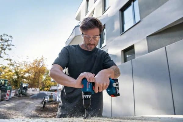 Bosch GSB 18V-45 2X2AH L-KAUSI - SOLO