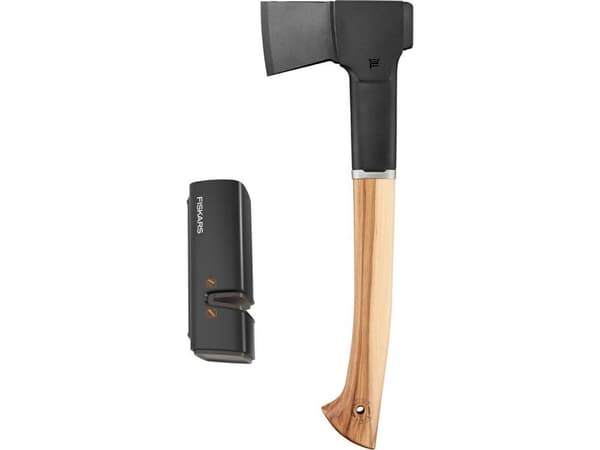 FISKARS CARPENTER'S AXE NORDEN N10 +SHARPENER