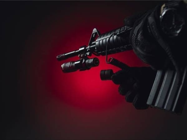 Armytek Dobermann PRO MAGNET USB taktinen taskulamppu
