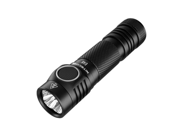 Nitecore E4K, Käsikokoinen taskulamppu, Musta, Alumiini, Painikkeet, 2 m, 2 m