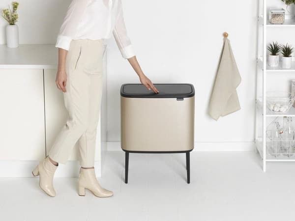 Brabantia Bo Touch Beholder Affaldsspand 33 Liter (3x11 Liter) Creme